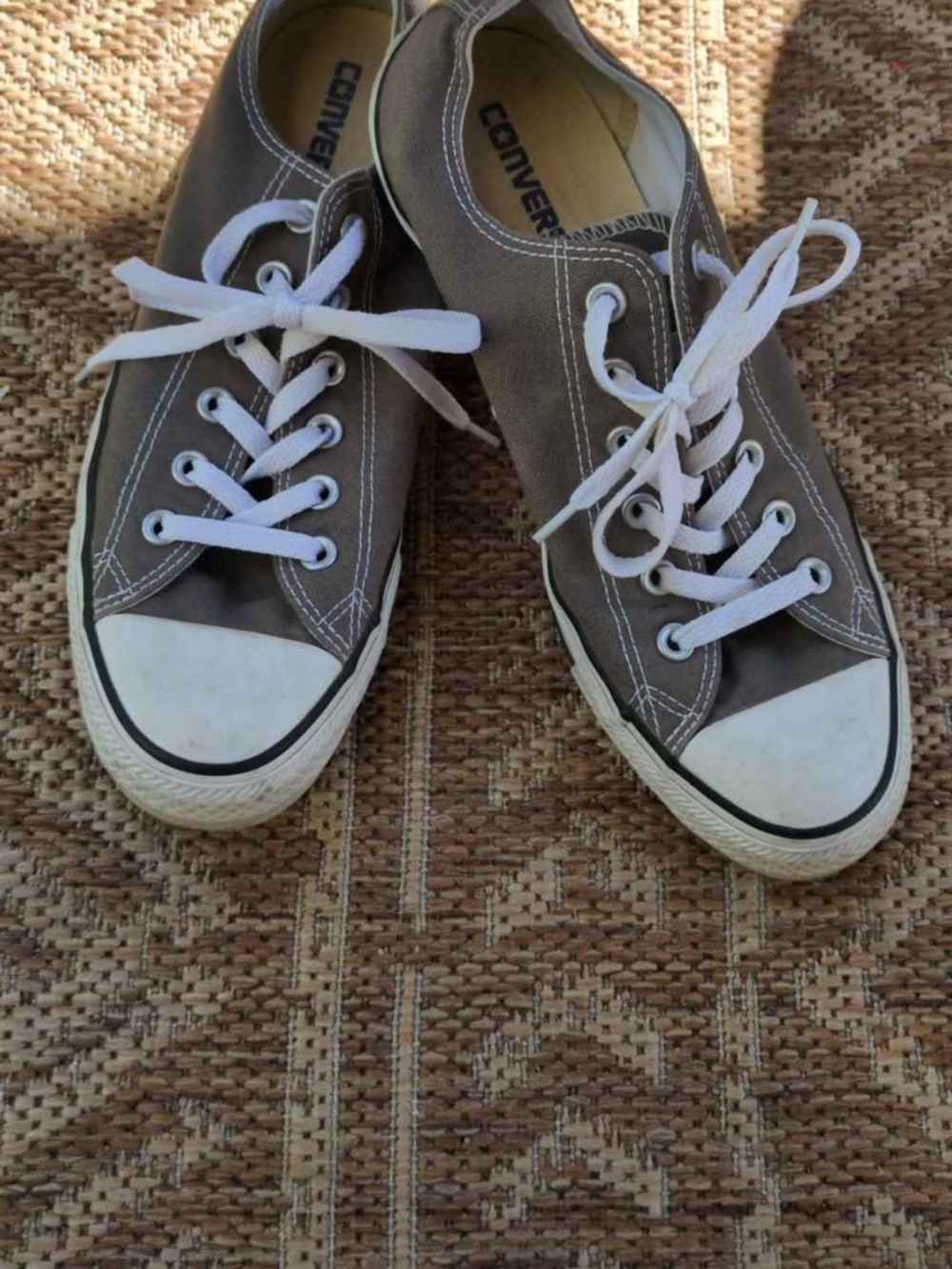 Converse Low-Top Sneakers in Gray - White Accents - Size 8 Mens ( 10 Womens)